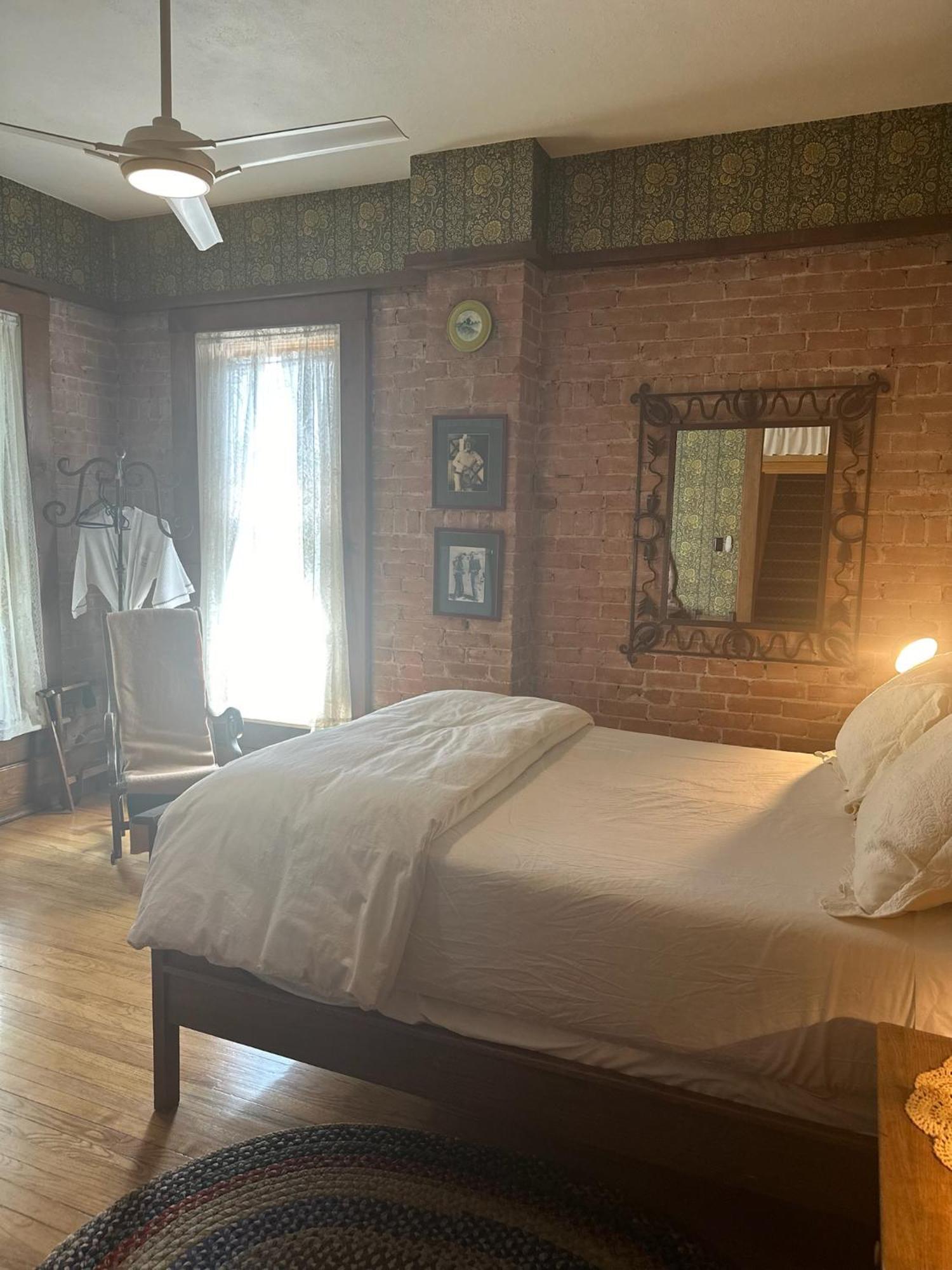Gable House Bed And Breakfast Inn Дуранго Экстерьер фото